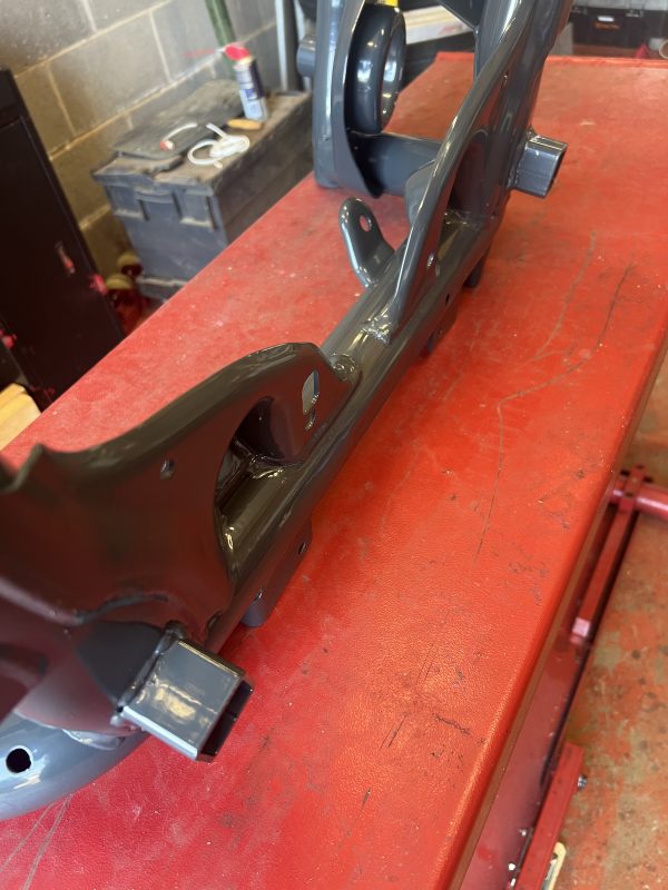 Remanufactured Front Subframe L322 KGB000074 - Image 4