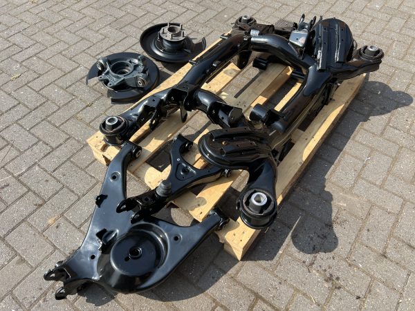 Remanufactured Rear Subframe kit for L322 KHE500100 - Image 5